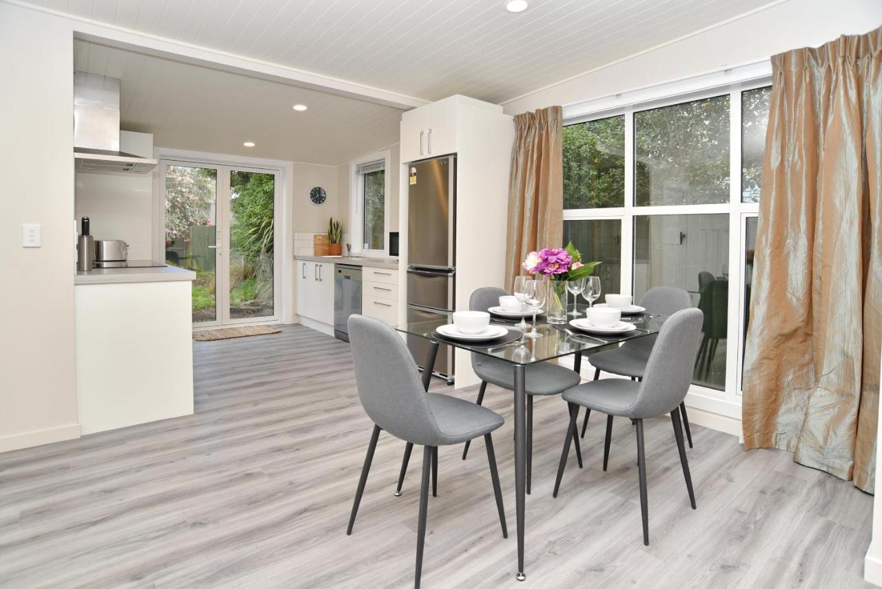 Albemarle Villa - Christchurch Holiday Homes 외부 사진